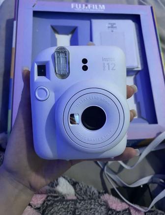 Продаю Instax Mini 12