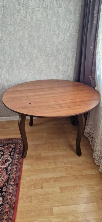 Продам стол круглый д.120см