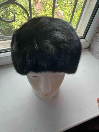 Норковая модная шапка
