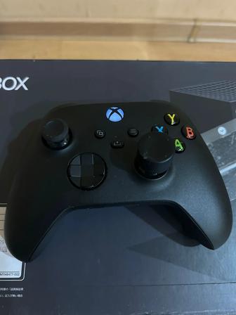 Продам xbox series X срочно много игр