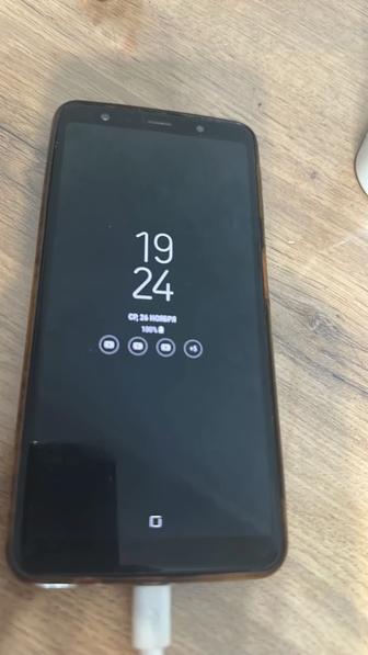 Телефон Самсунг А 7