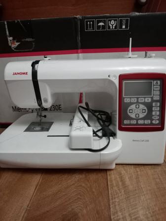 Вышивальная машинка Janome