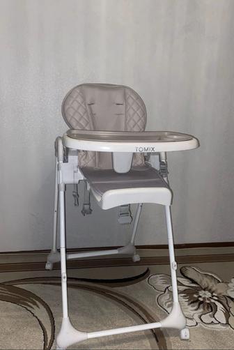 Стульчик для кормление Tomix