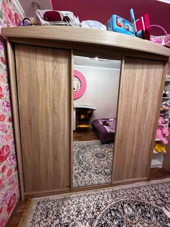 Продается шкаф купе