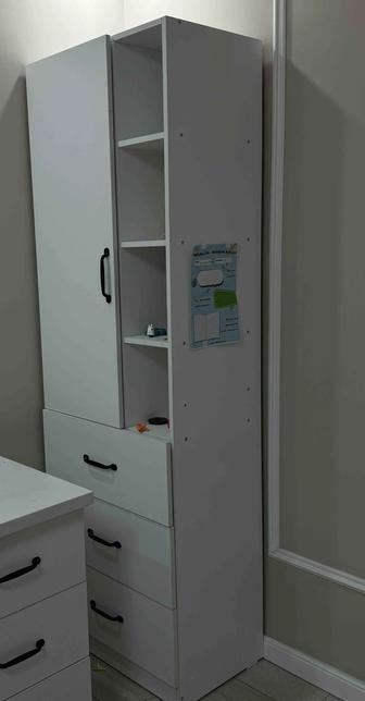 Продам шкафчик для школьника, студента либо в офис
