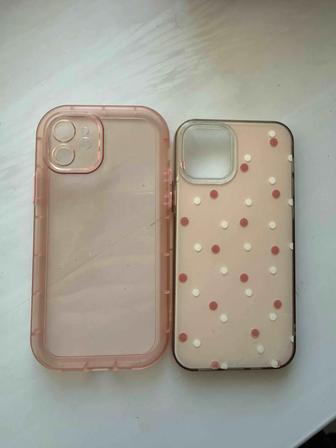 Отдам 2 чехла на айфон 12