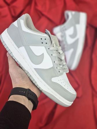 NIKE SB DUNK серый