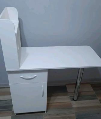 Стол маникюрный, швейный машины