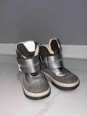 Зимние кожаные ботинки для девочек