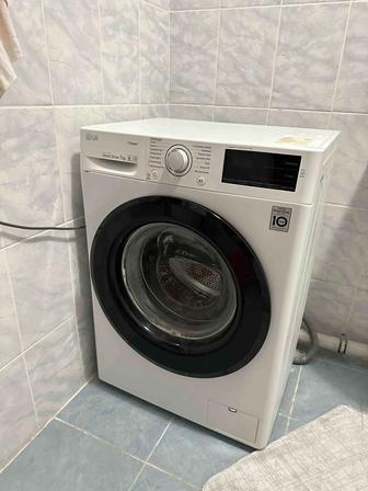 Стиральная машина LG 7 кг, отличное состояние!