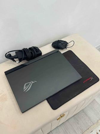Asus ROG STRIX G17
G713QM_G713QM