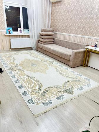 Продам ковёр 4-2, светлый в отличном состоянии