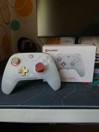 Геймпад Gamesir Cyclone 2