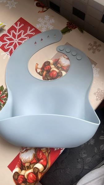 Слюнявчик для кормления