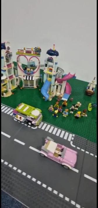 Продаю лего вместе со столами