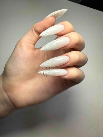 мастер маникюра