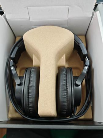 Студийные наушники, мониторы