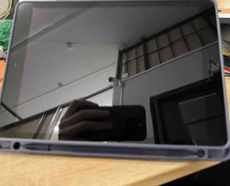 Продам Ipad 21года 10.2 Wi-fi 4G 64GB