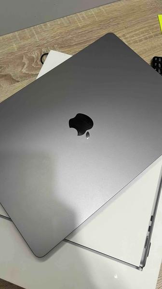 Продам MacBook Air