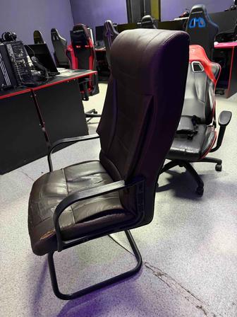 Продам офисное кресло