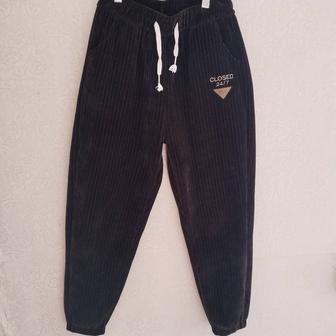 Теплые вельветовые джоггеры на меху