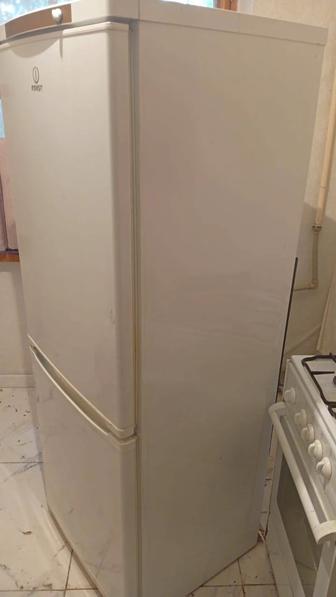 Продам холодильник LG