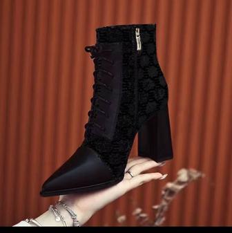 Сапоги 38 размер очень качественно стильные