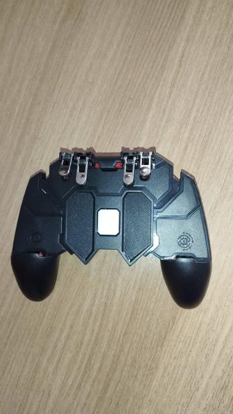 Игровой контроллер Tecno для телефона