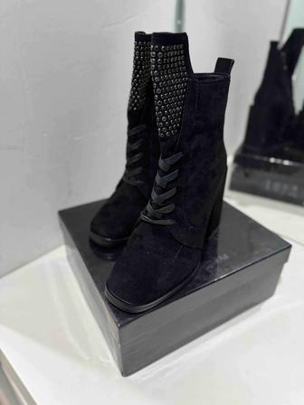 Ботильоны черные 37размер новые