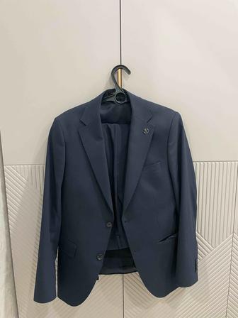 Мужской костюм