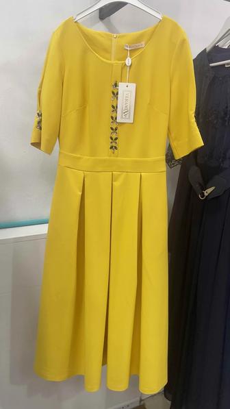 Продам платье новое