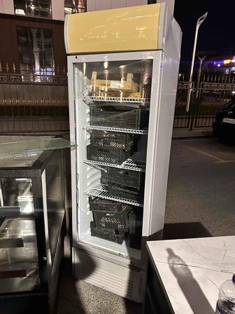Продам холодильник