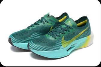 Продается кроссовки для бега