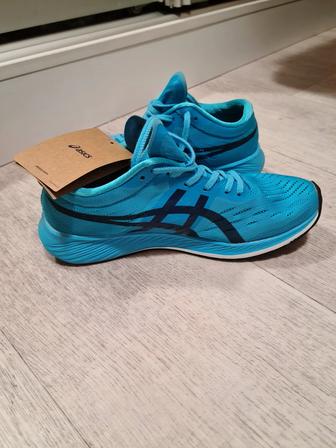 Кроссоки Asics Metaracer