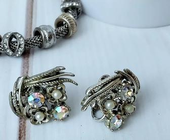 Винтажные клипсы серьги Coro из Америки.