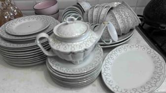 Срочно продам сервиз 12 персон