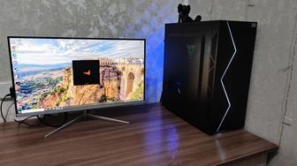Игровой компьютер и монитор