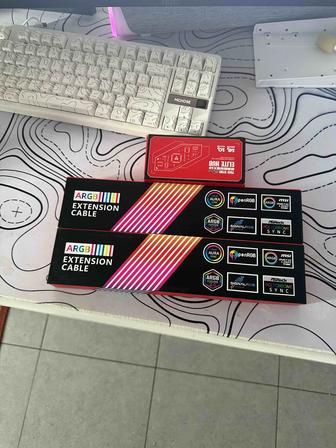 Продаю накладку подсветку для проводов и хаб (новые)