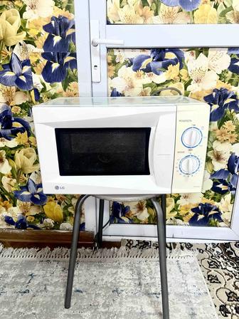 Продам микроволновую печьку