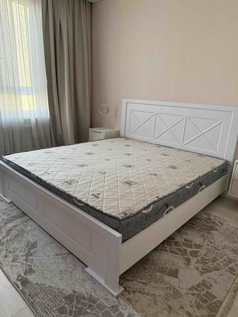 Продам кровать с матрасом