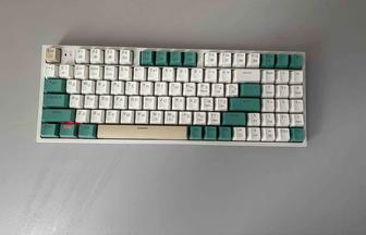 Продам клавиатуру