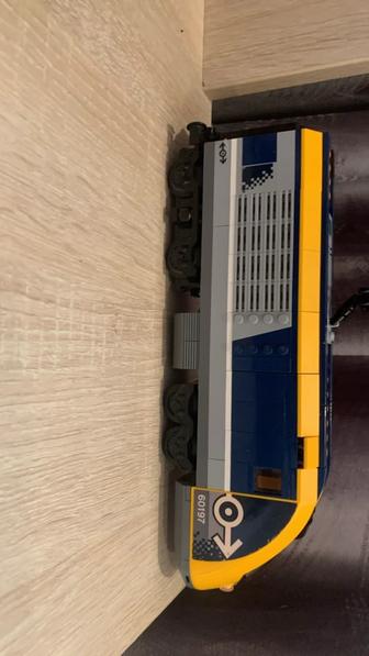 Lego 60197 с коробкой рельс