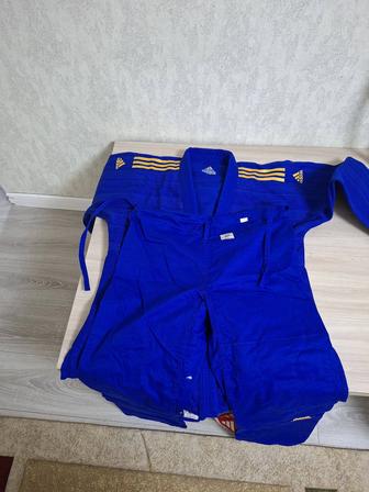 Продается Кимоно для Тхэквондо (Б/У)