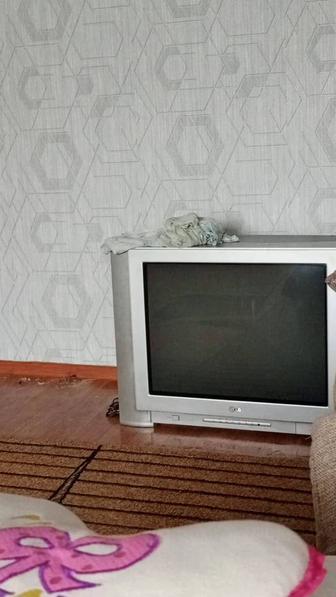 Продам телевизор