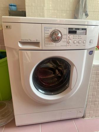 Продам стиральную машину LG kg
