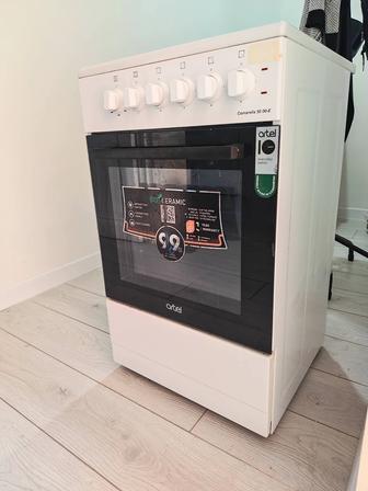 Продам электрическую плиту Артел