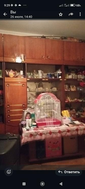 Стенка из трех шкафов.Отдам даром !