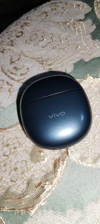 Продам наушник Vivo