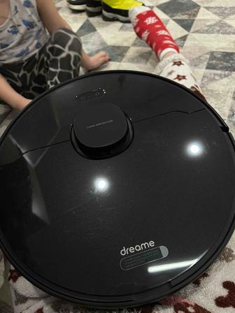 Продам в идеальном состоянии робот пылесос моющий