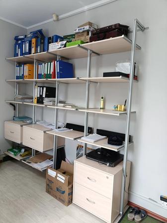Продам офисную мебель стол
